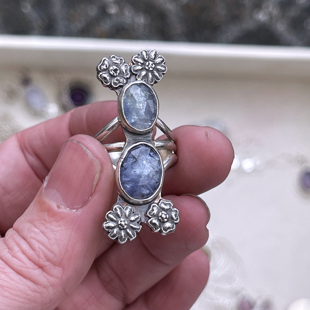 Tanzanite flower ring