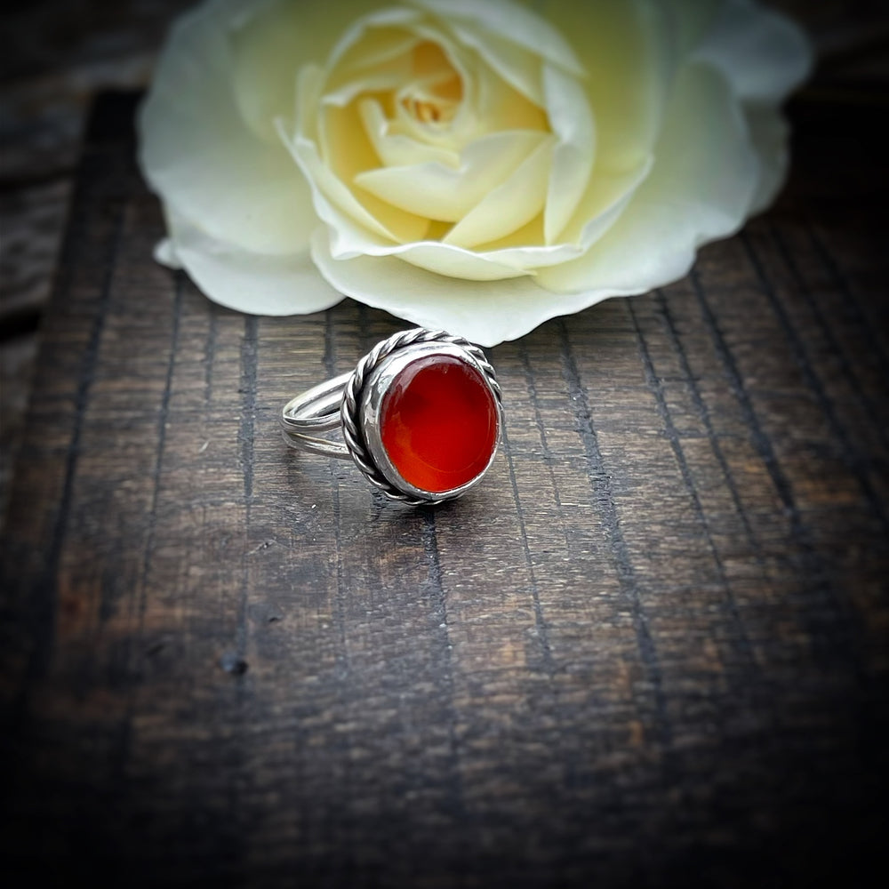 Carnelian ring size 8.25