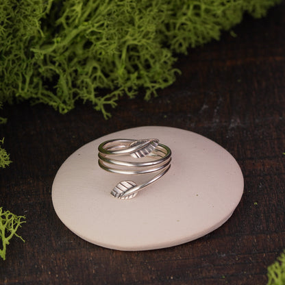 Silver leaf vine ring